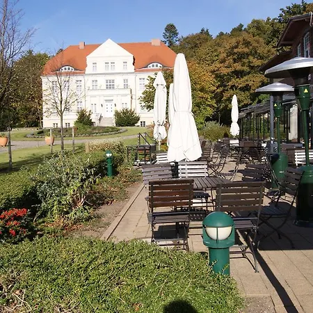 Rondell An Der Jasmund-therme Neddesitz