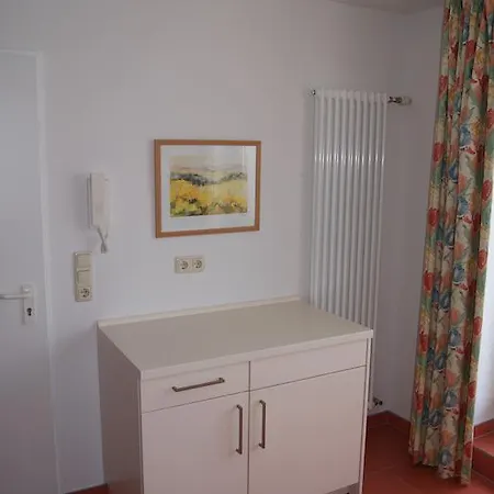 Rondell An Der Jasmund-therme *